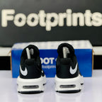 Model Code: 552 – Running Sneaker