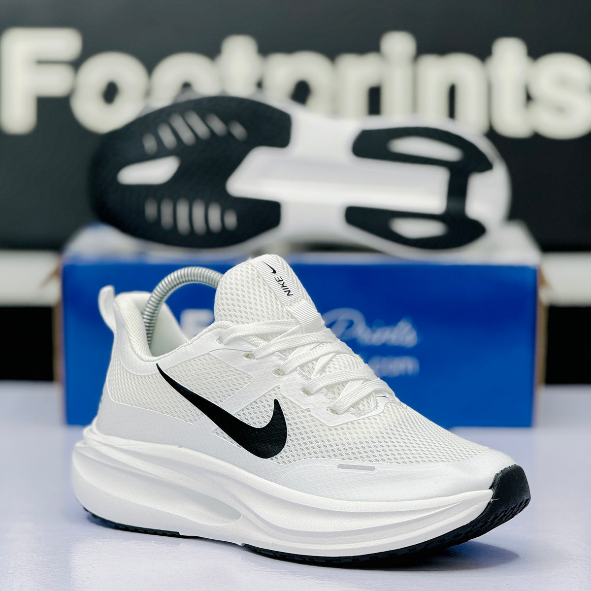 Model Code: 554 – Running Sneaker