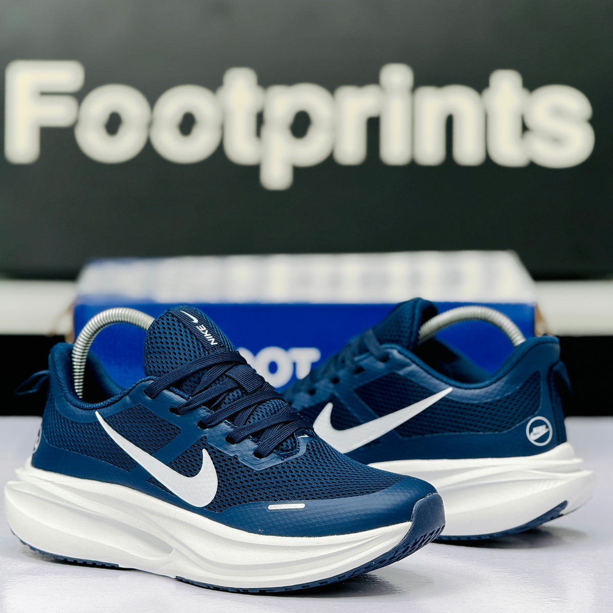 Model Code: 555 – Running Sneaker