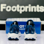 Model Code: 555 – Running Sneaker