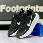 Model Code: 556 – Running Sneaker