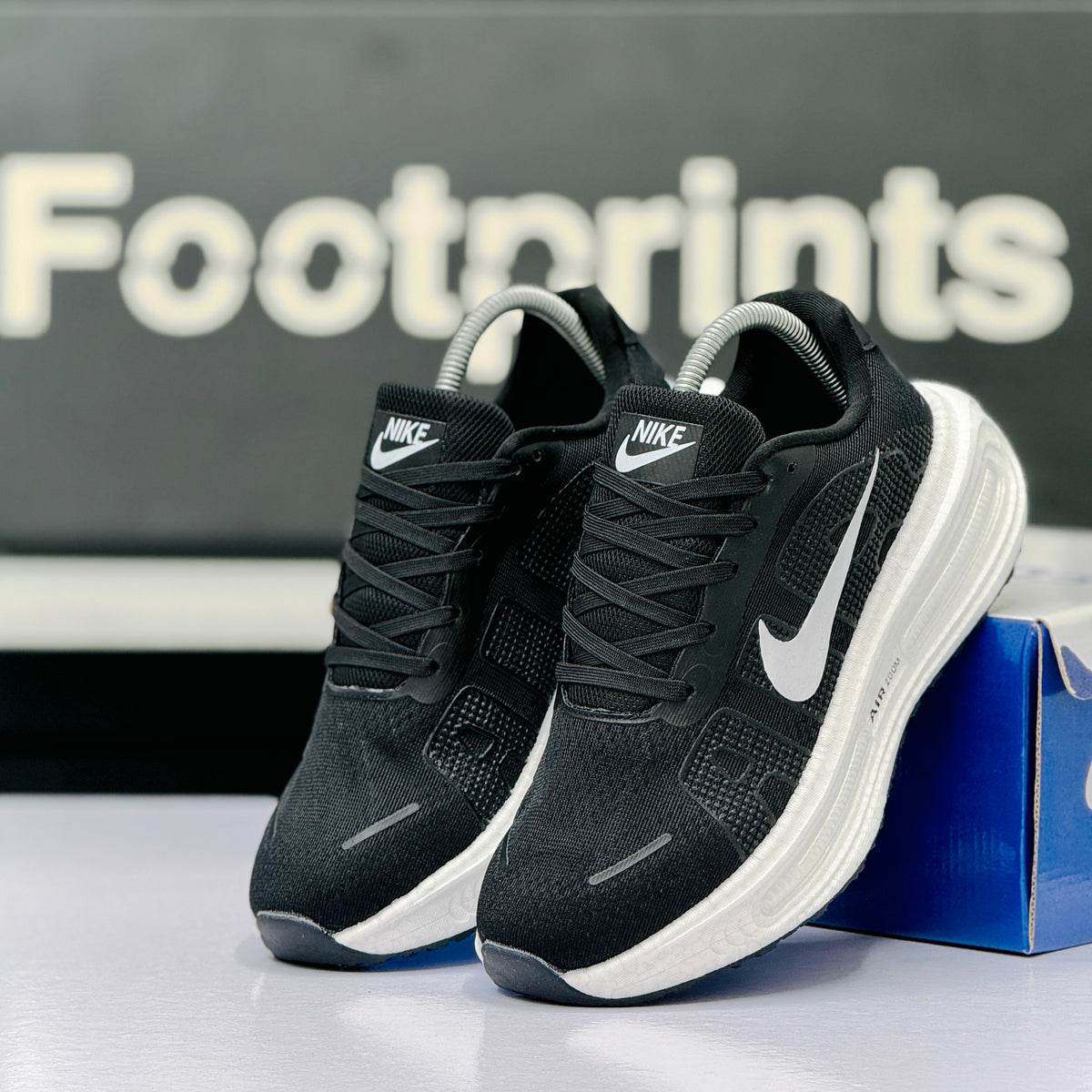 Model Code: 558 – Running Sneaker