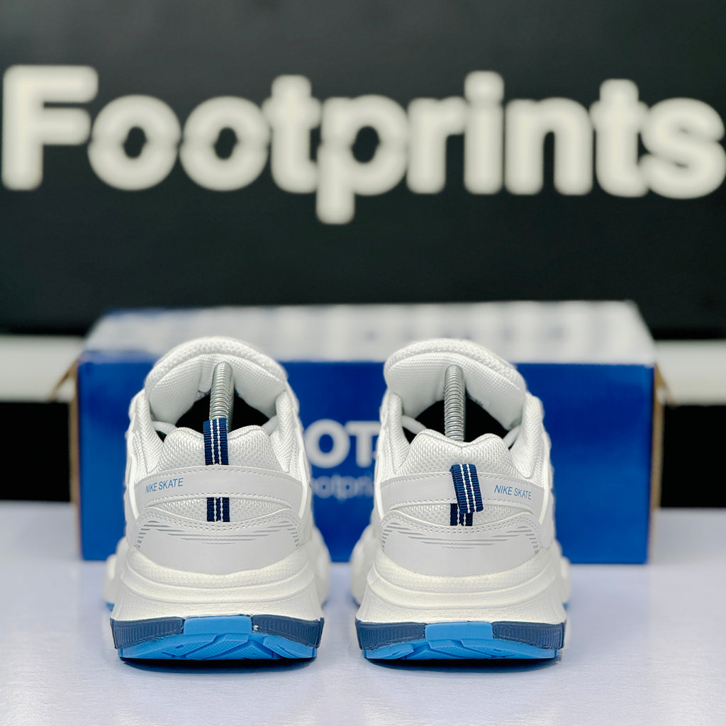 Model Code: 560 – Running Sneaker