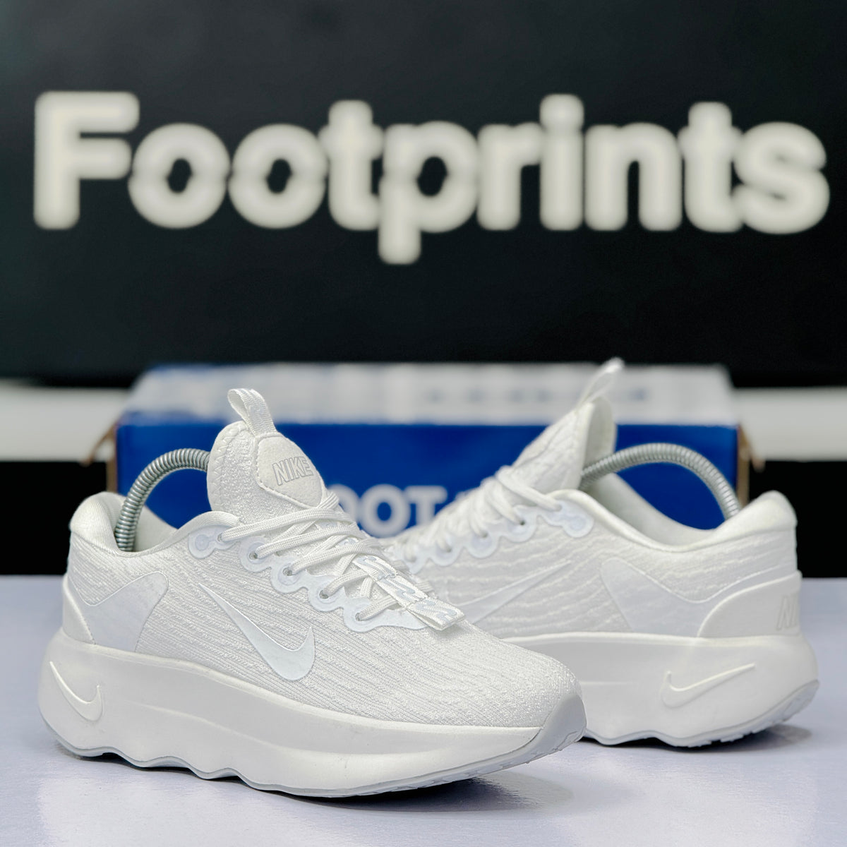 Model Code: 561 – Running Sneaker