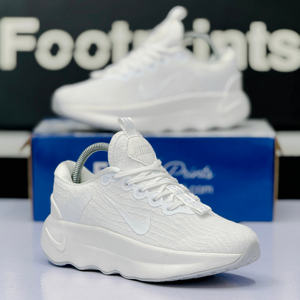 Model Code: 561 – Running Sneaker