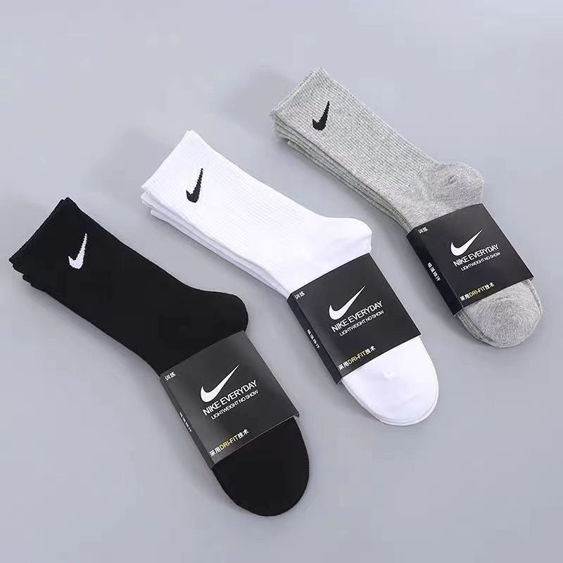 Nike Socks – 1 Pair