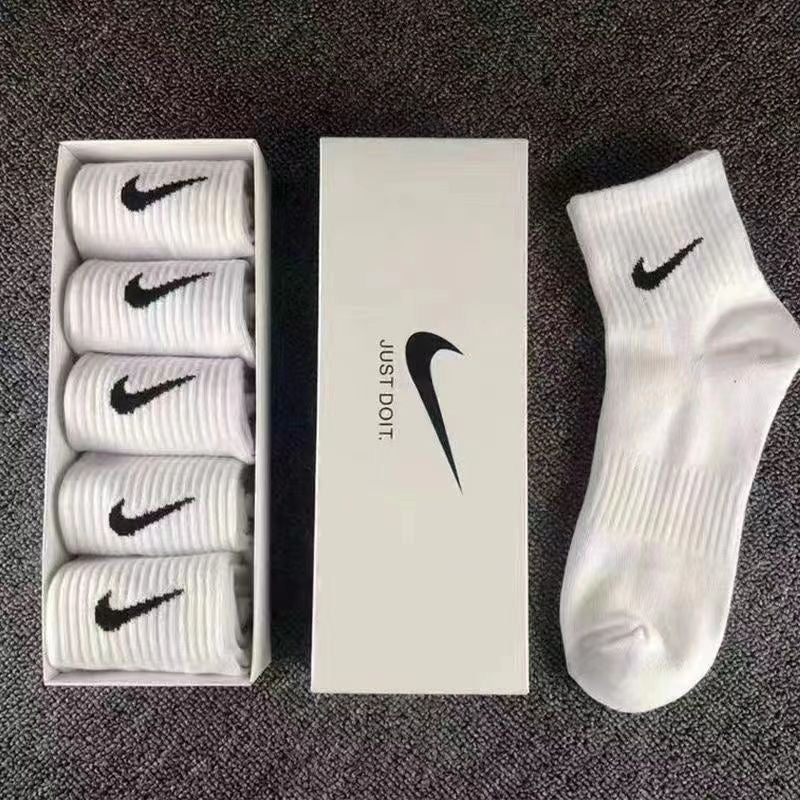Nike Socks – 1 Pair