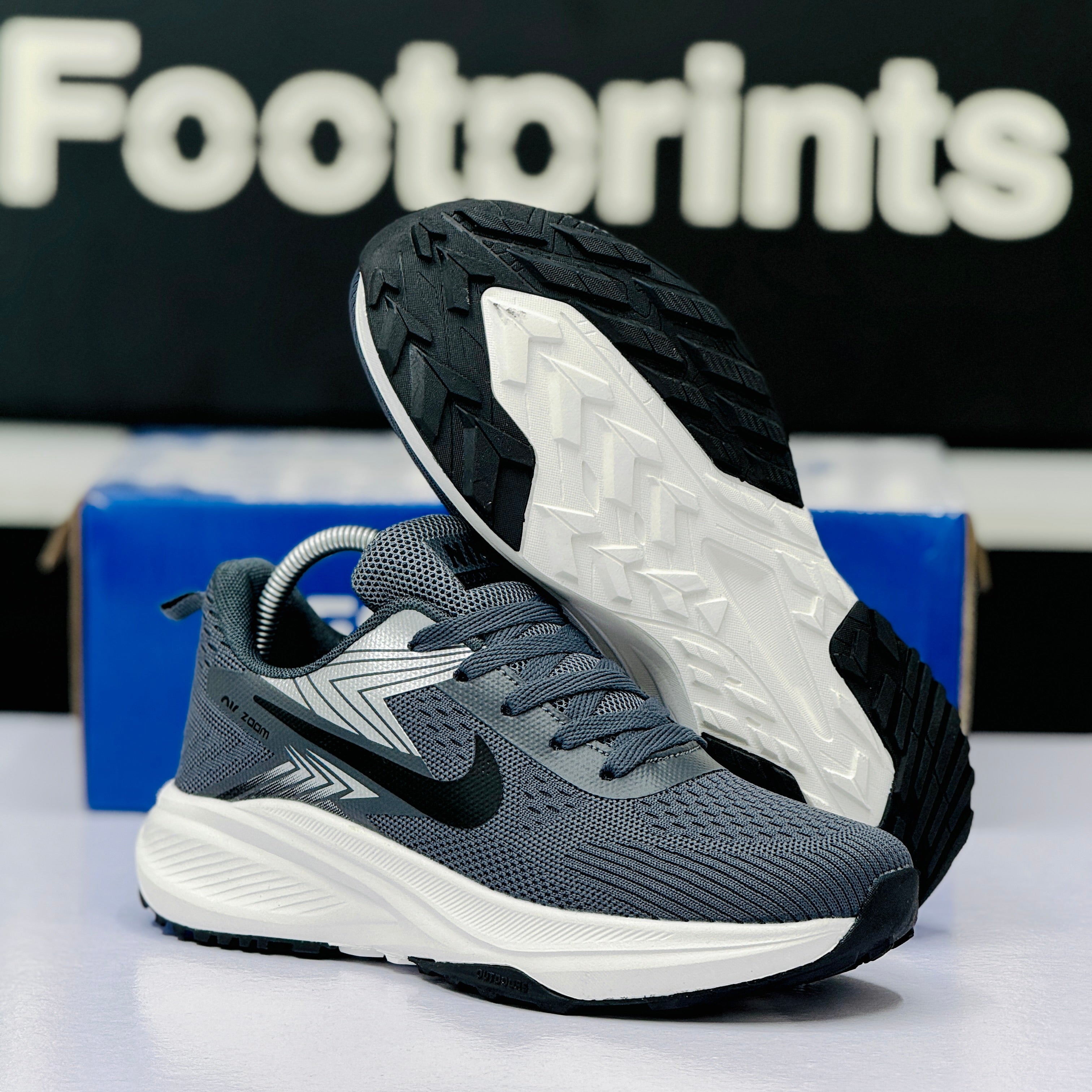 Model Code: 509 – Running Sneaker