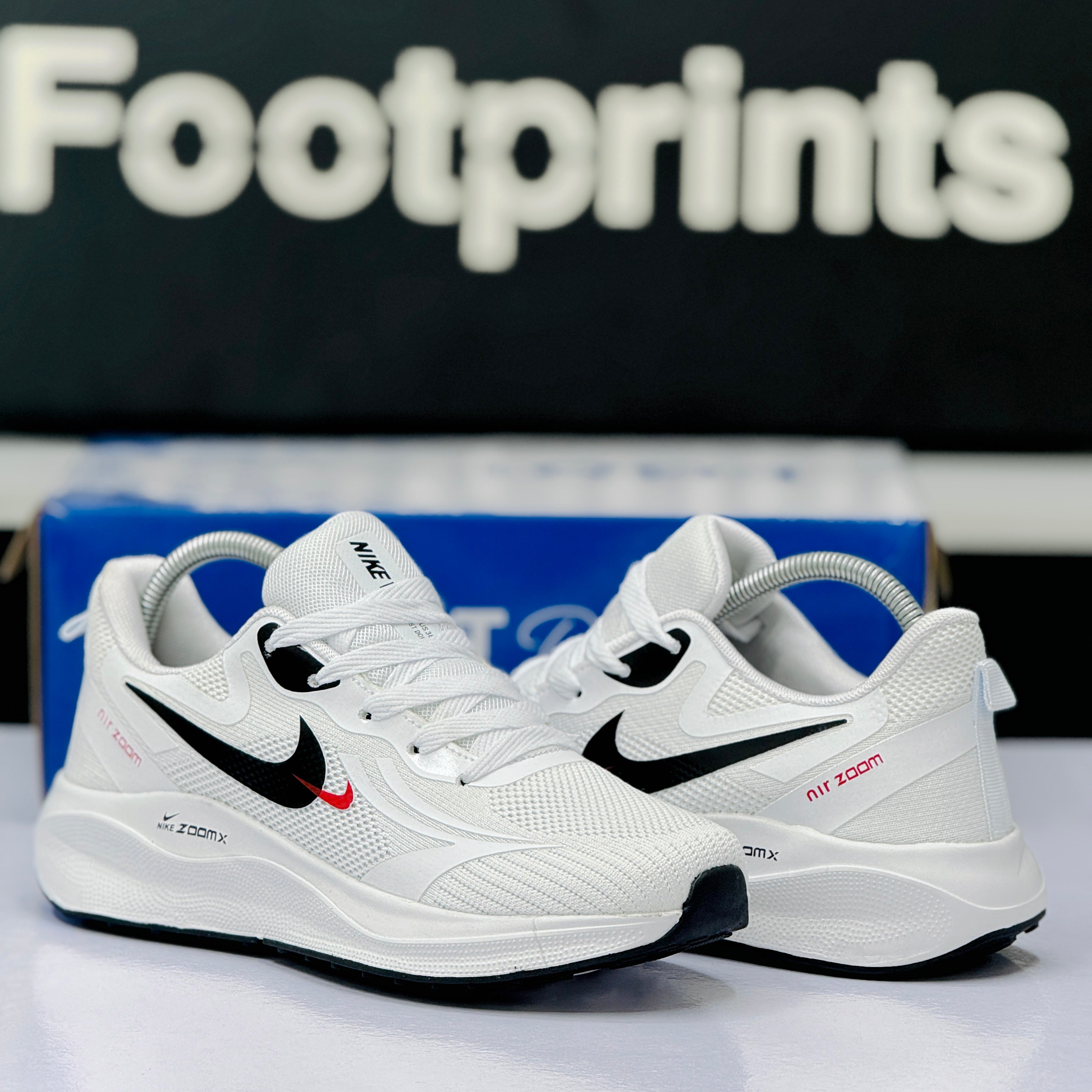 Model Code: 511 – Running Sneaker
