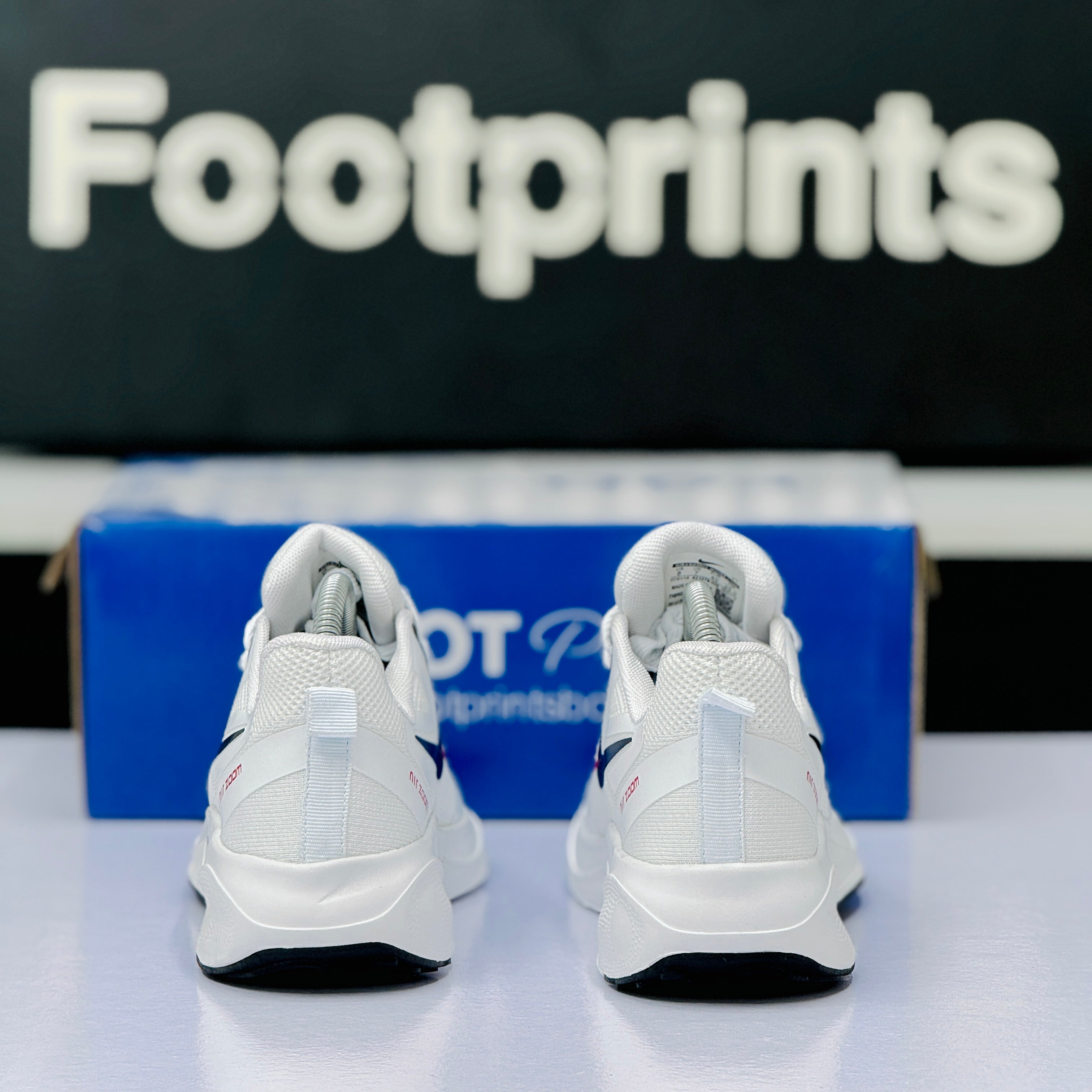 Model Code: 511 – Running Sneaker