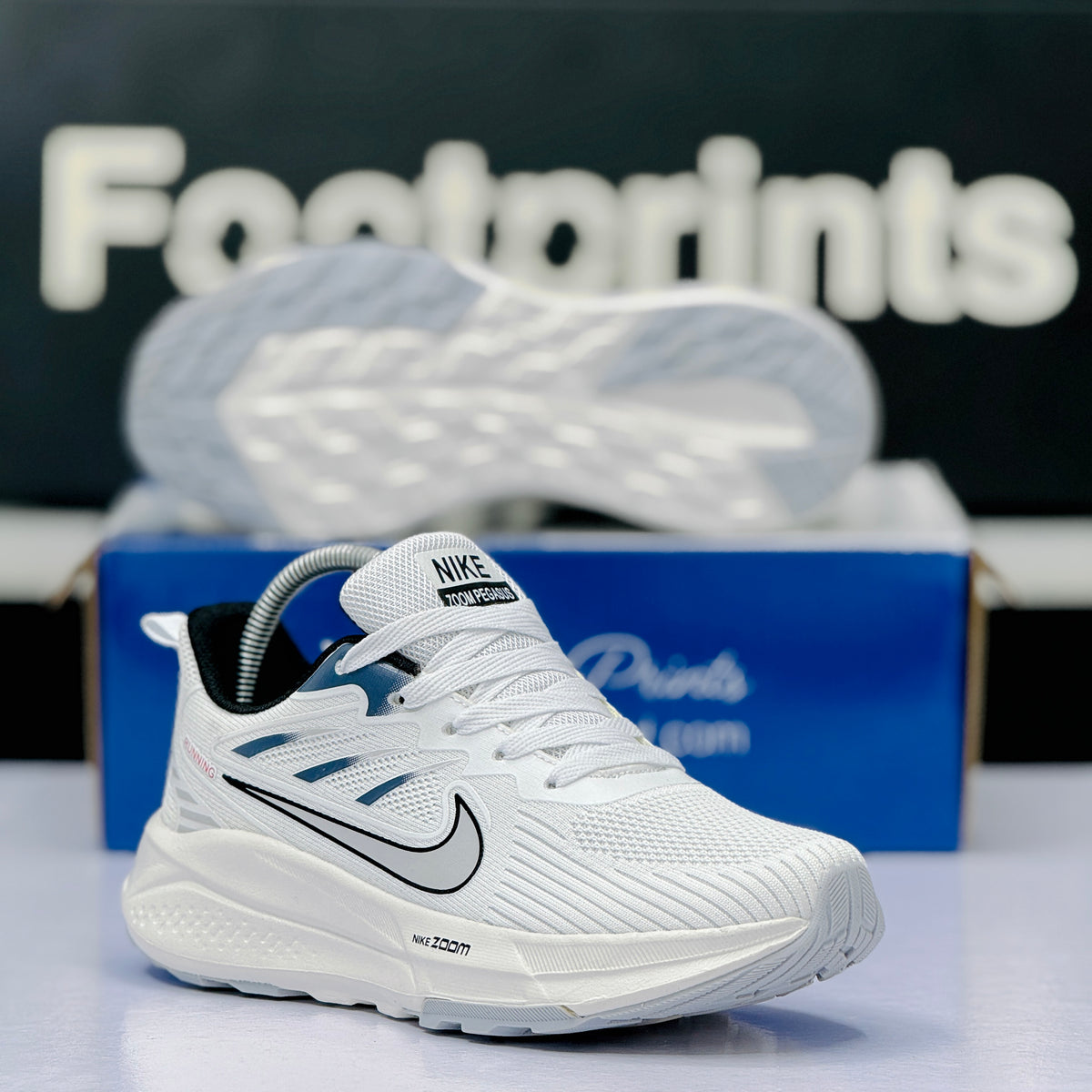 Model Code: 542 – Running Sneaker