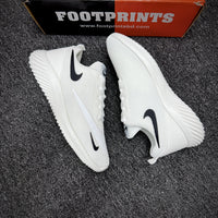 Model Code: 306 – Running Sneaker